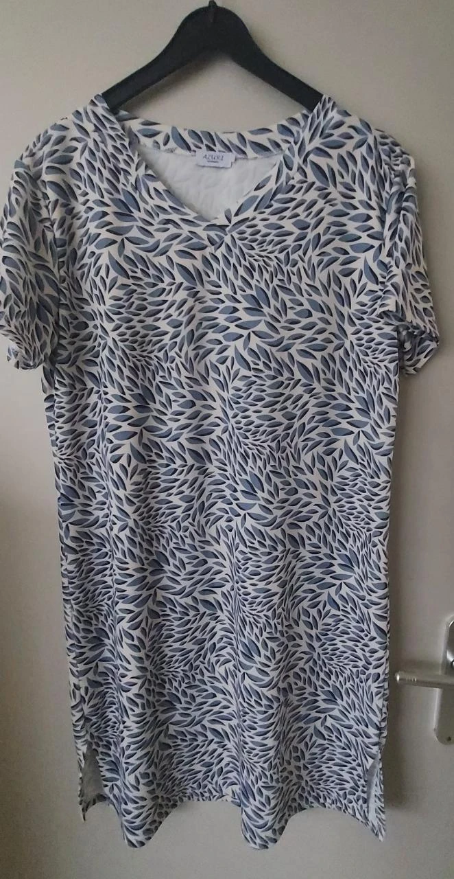 Azuri Woman Jurk met Bladprint - Maat 44